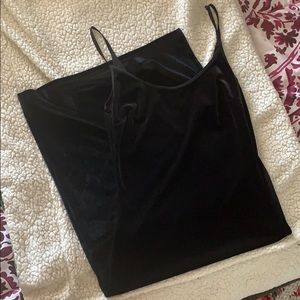 Black spaghetti strapped velvet dress